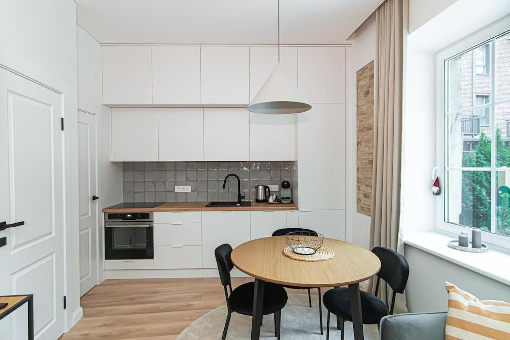 New And Modern Apartment In Old Town By Urban Rent Вильнюс Экстерьер фото